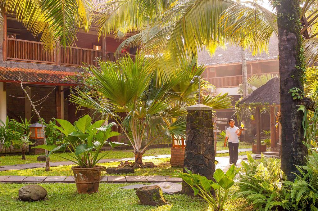 Sunrise Hotel Beach Pangandaran Exterior photo