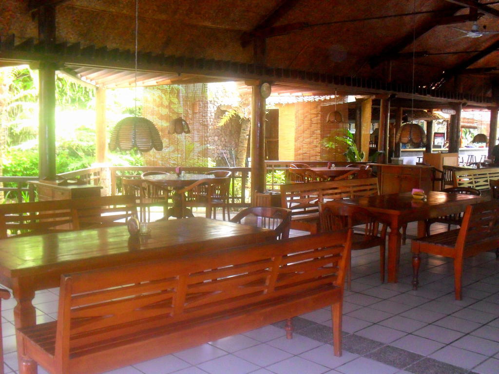Sunrise Hotel Beach Pangandaran Exterior photo