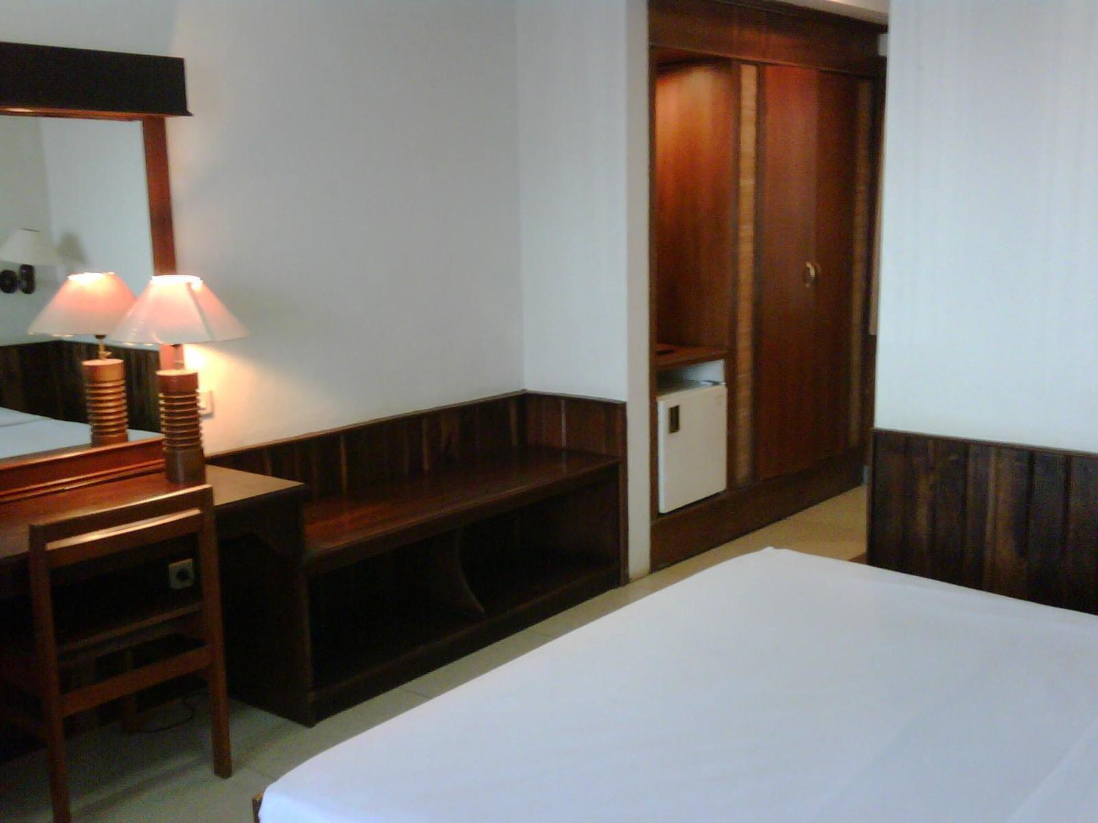 Sunrise Hotel Beach Pangandaran Exterior photo